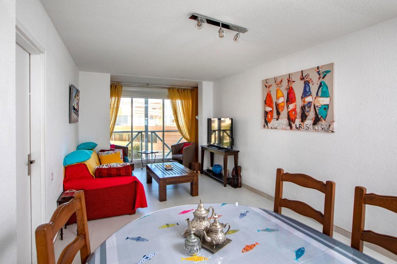 Appartement T3 Traversant Residence Standing Garage Et Piscine Exterieure Gratuits Sete Luaran gambar