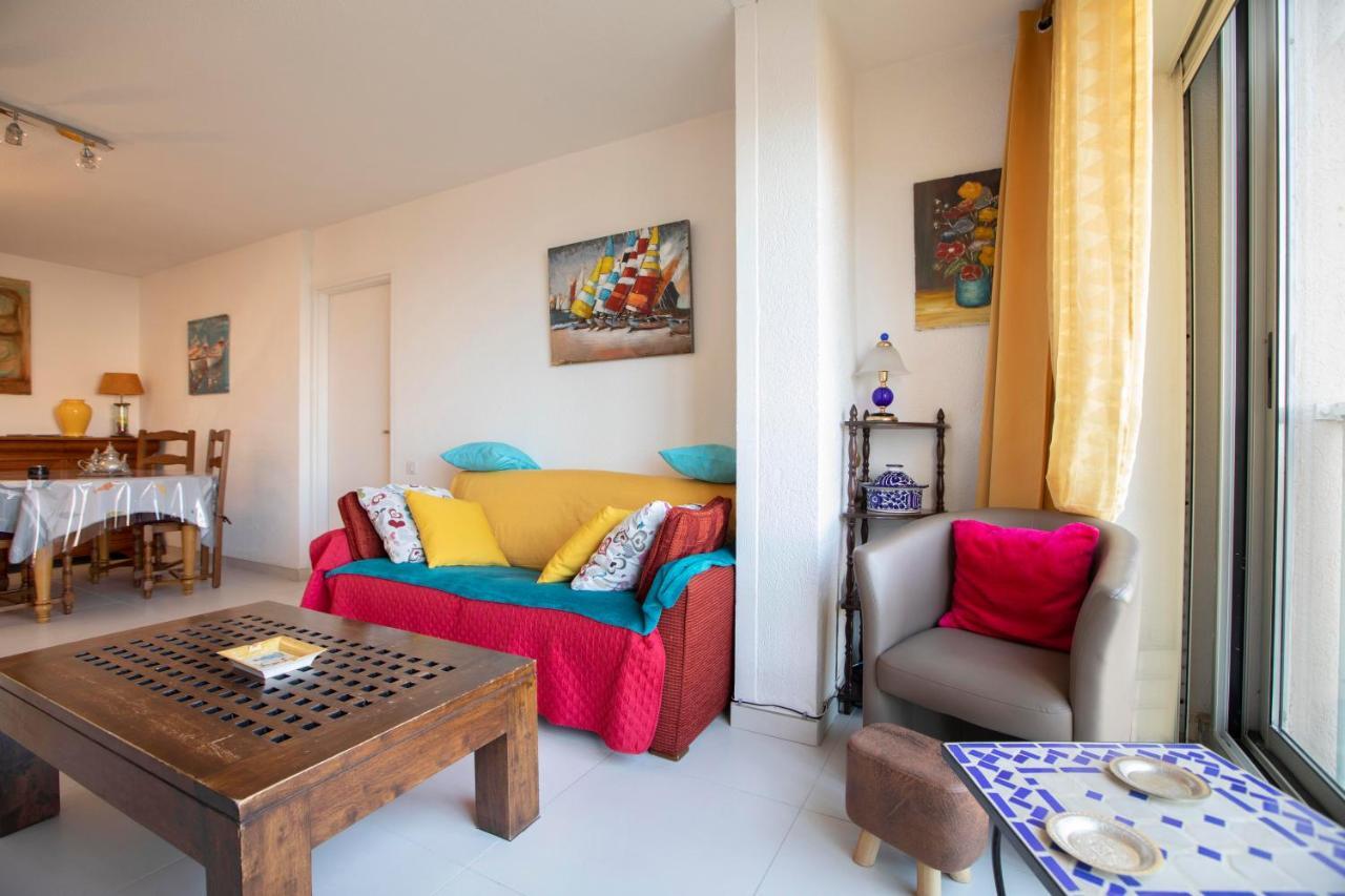 Appartement T3 Traversant Residence Standing Garage Et Piscine Exterieure Gratuits Sete Luaran gambar